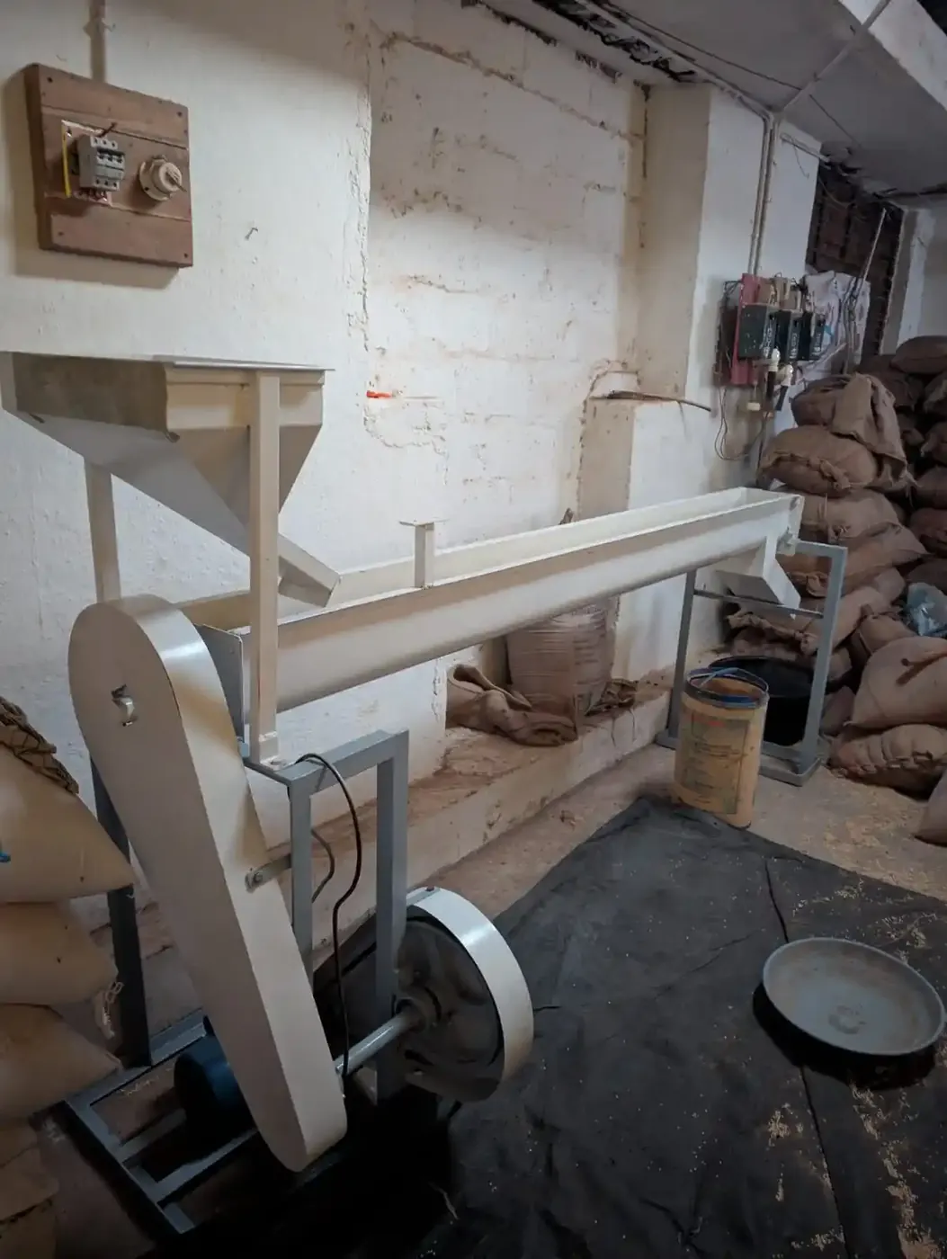 Grain polishing machine, second unit